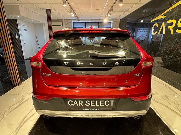 Volvo V40 Cross Country 4 of 24