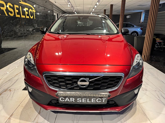 Volvo V40 Cross Country 7 of 24