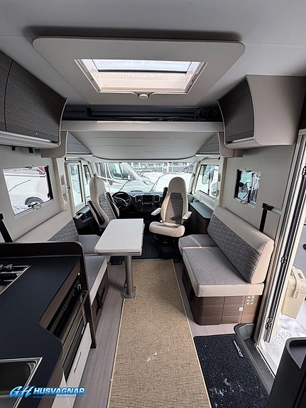 Adria SONIC SUPREME 700 DC - Fiat MultiJet3 180HP (131kW) 44H 8 of 13
