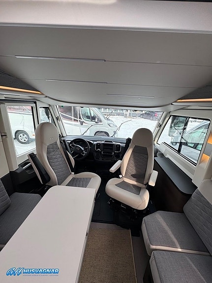 Adria SONIC SUPREME 700 DC - Fiat MultiJet3 180HP (131kW) 44H 2 of 13