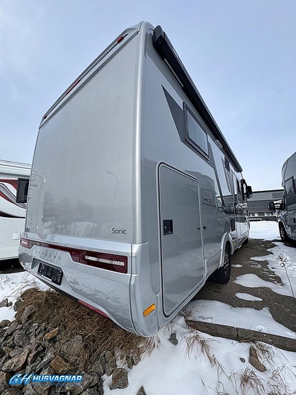Adria SONIC SUPREME 700 DC - Fiat MultiJet3 180HP (131kW) 44H 9 of 13