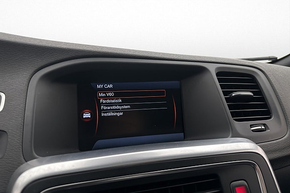 Volvo V60 24 of 28