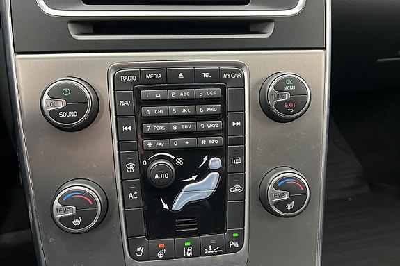 Volvo V60 23 of 28