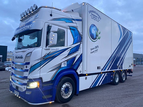 Scania R520 skåpbil