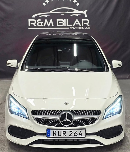 Mercedes-Benz CLA220 d 2 of 5