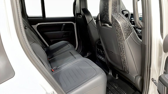 Land Rover Defender 90 5 of 5