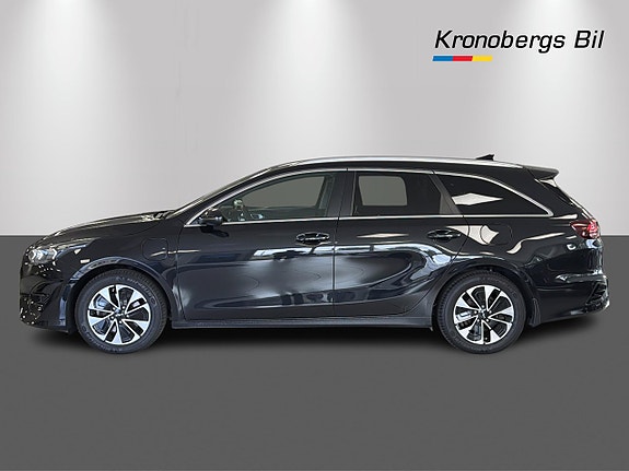 Kia Ceed 4 of 24