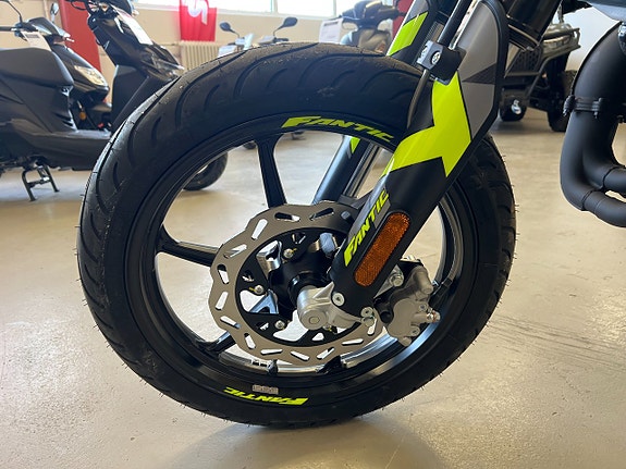FANTIC XM 50 Performance Motard Kampanj omg, leverans 10 of 11