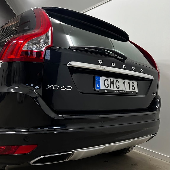 Volvo XC60 4 of 5