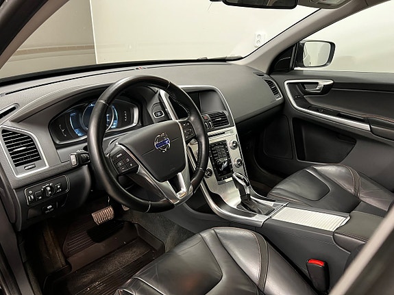 Volvo XC60 6 of 14