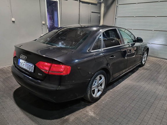 Audi A4 4 of 5
