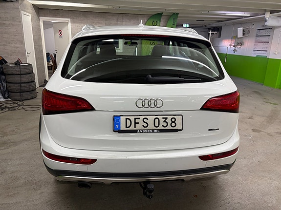 Audi Q5 9 of 28