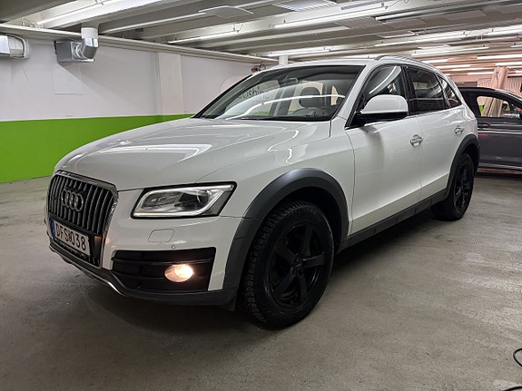 Audi Q5 2 of 5