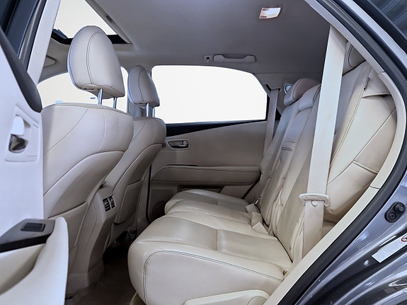 Lexus RX450h 14 of 18