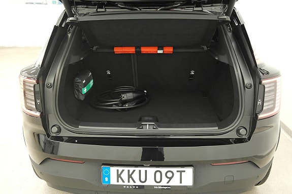 Volvo EX30 17 of 19