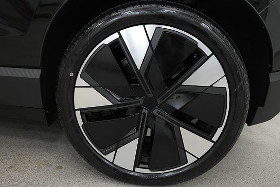 Volvo EX30 19 of 19