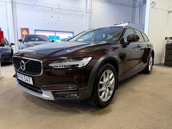 Volvo V90 Cross Country
