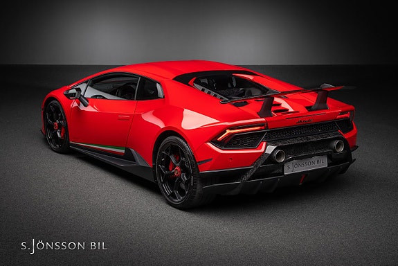 Lamborghini Huracan 9 of 29