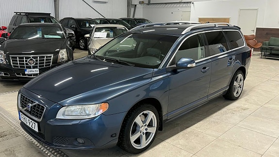 Volvo V70 4 of 21