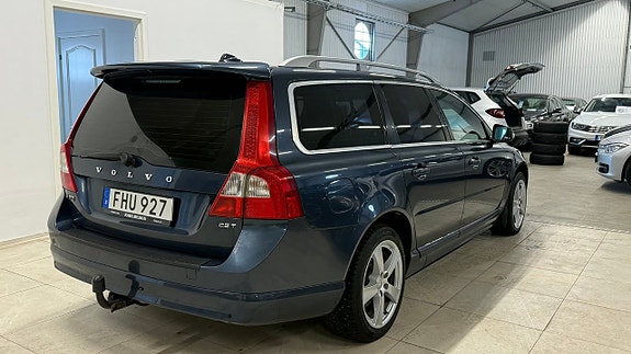 Volvo V70 7 of 21