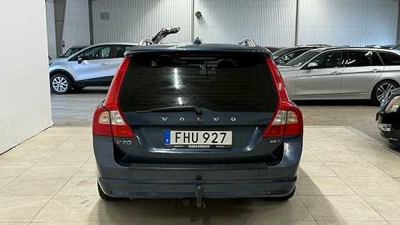 Volvo V70 8 of 21