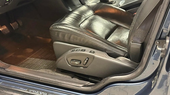Volvo V70 13 of 21