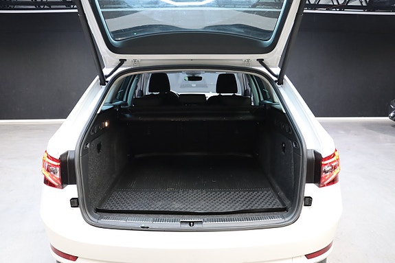 Skoda Superb 15 of 24