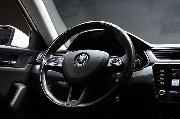 Skoda Superb 17 of 24