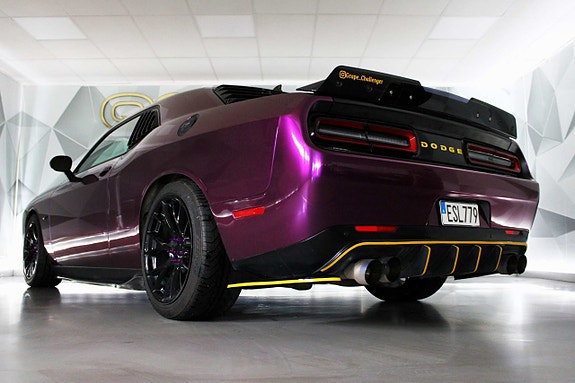 Dodge Challenger 7 of 27