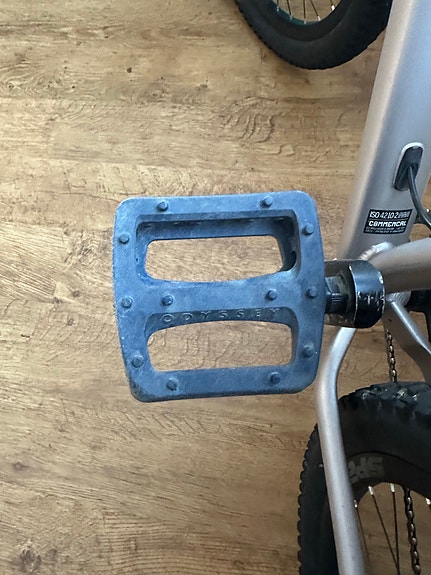 Product image 16 of 16