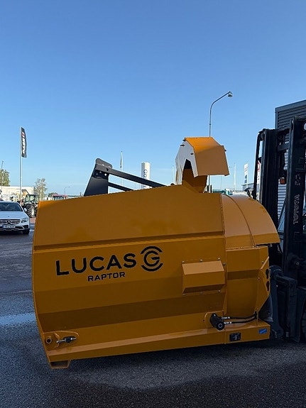 Lucas Raptor Telehandler 2 of 4