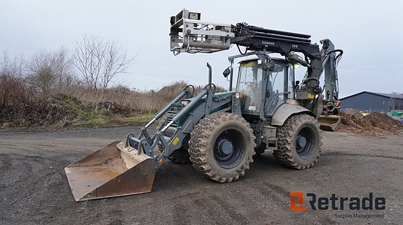 Traktorgrävare Lännen 8600 G 190 lift