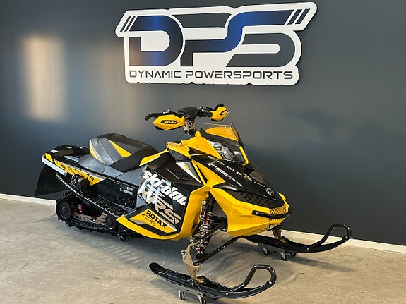 Ski-Doo MXZ XRS 800R E-tec -12 3 of 3