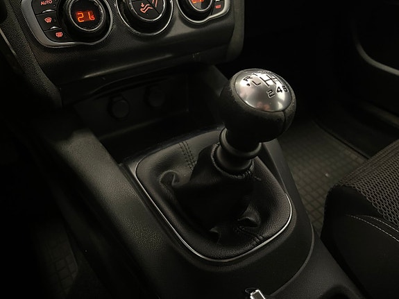 Citroen C4 13 of 20