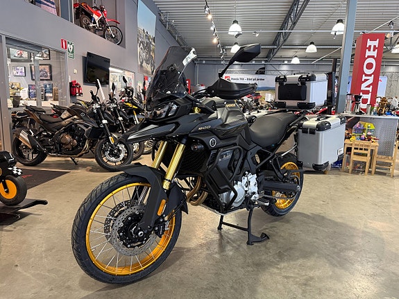 Voge DS900X Black Knight #Alu väskor och Inbytesstöd på 10.000:-# 6 of 15