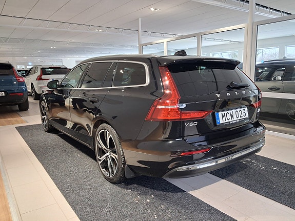 Volvo V60 4 of 8