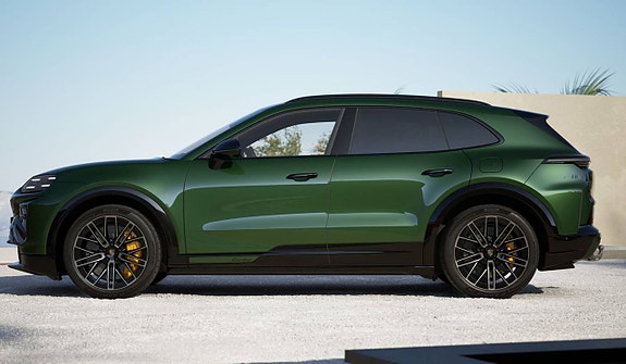 Porsche Cayenne Turbo 3 of 5
