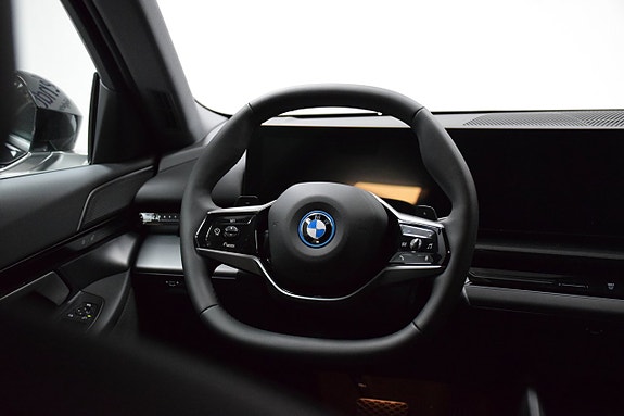 BMW 530e 5 of 19