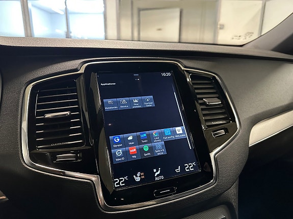 Volvo XC90 20 of 21