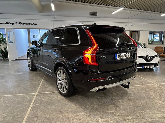 Volvo XC90 4 of 21