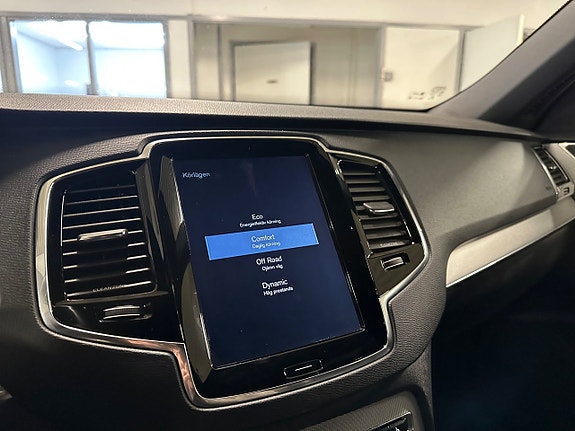 Volvo XC90 21 of 21