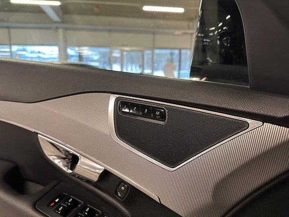 Volvo XC90 12 of 21