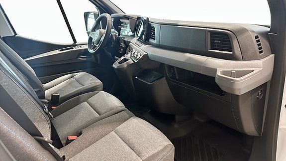 Nissan Interstar 3 of 5