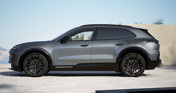 Porsche Cayenne 3 of 5