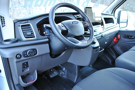 Ford Transit 9 of 22