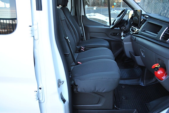 Ford Transit 19 of 22