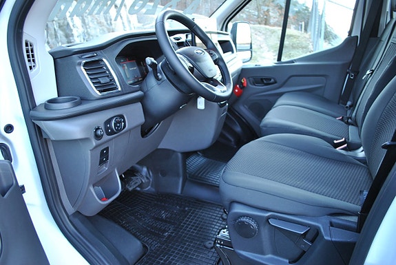 Ford Transit 10 of 22