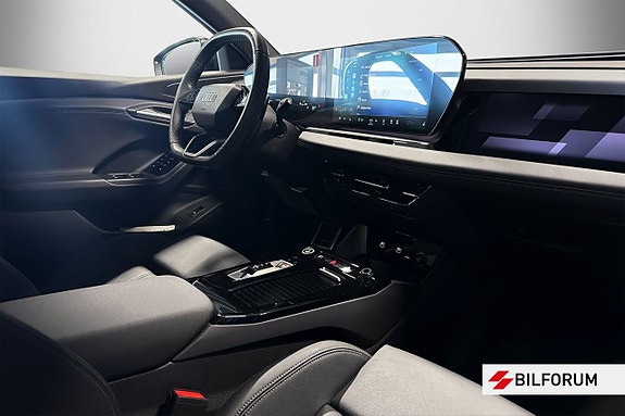 Audi Q6 e-tron 8 of 19