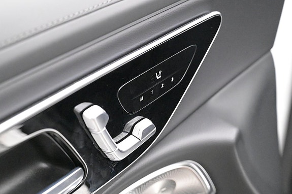 Mercedes-Benz E300 d 10 of 27