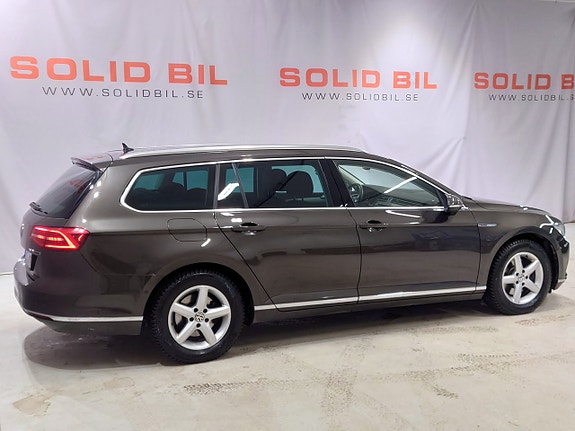 Volkswagen Passat 6 of 19